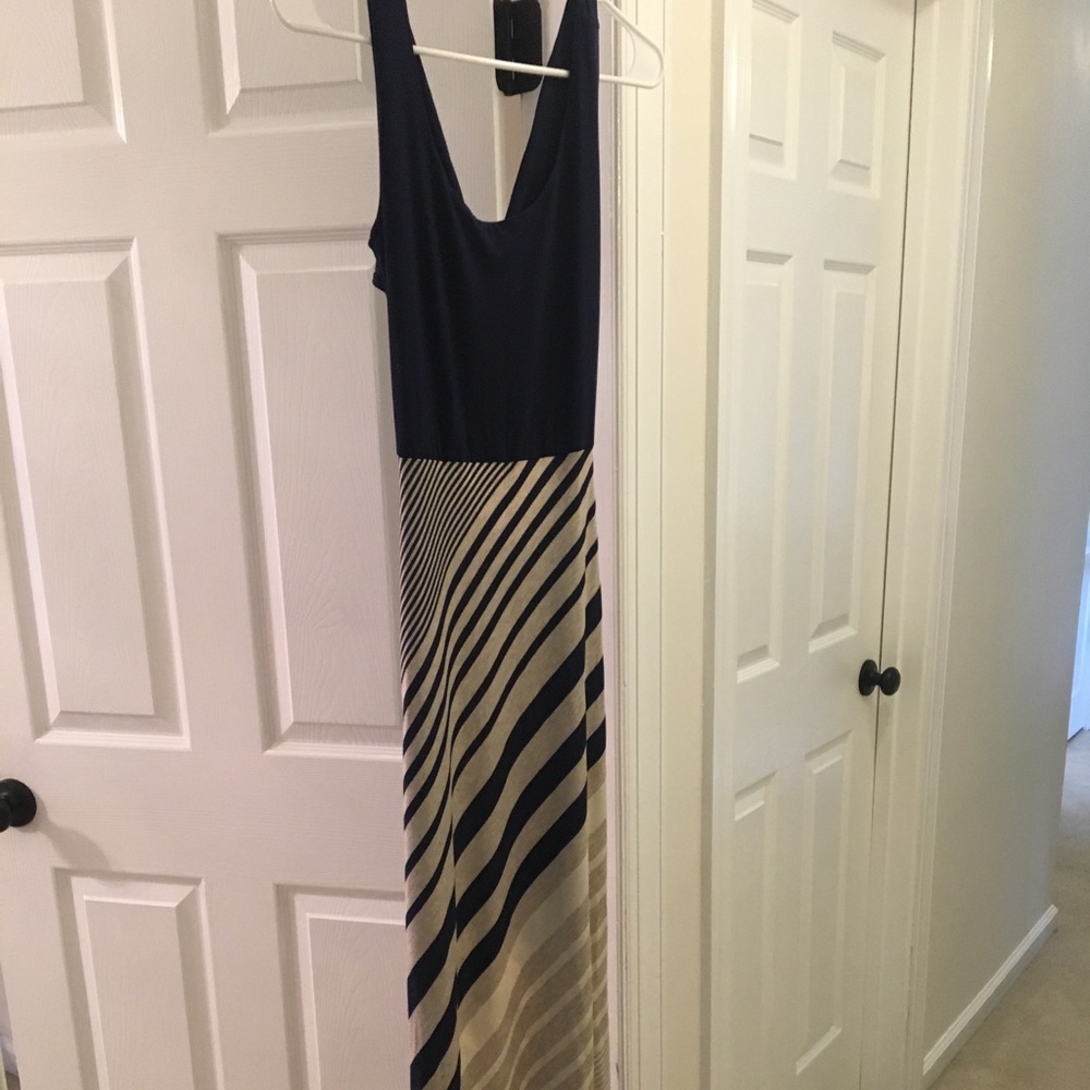 Gilli Mitchel Knit Maxi Dress NWT - Size M